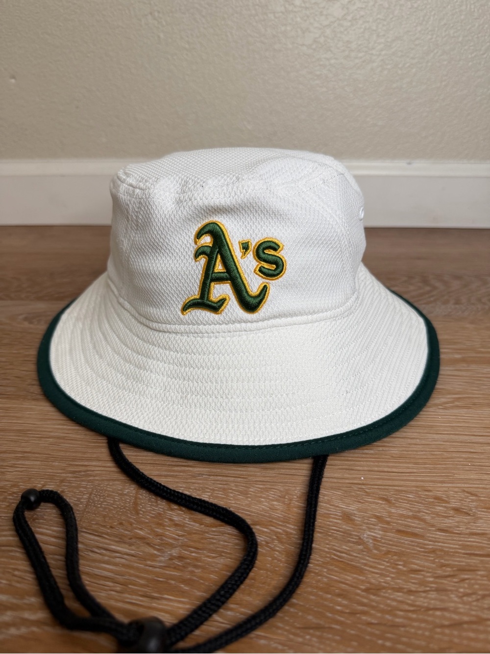 New Era Oakland Athletics Embroidered White Green Fan Bucket Hat, OS
